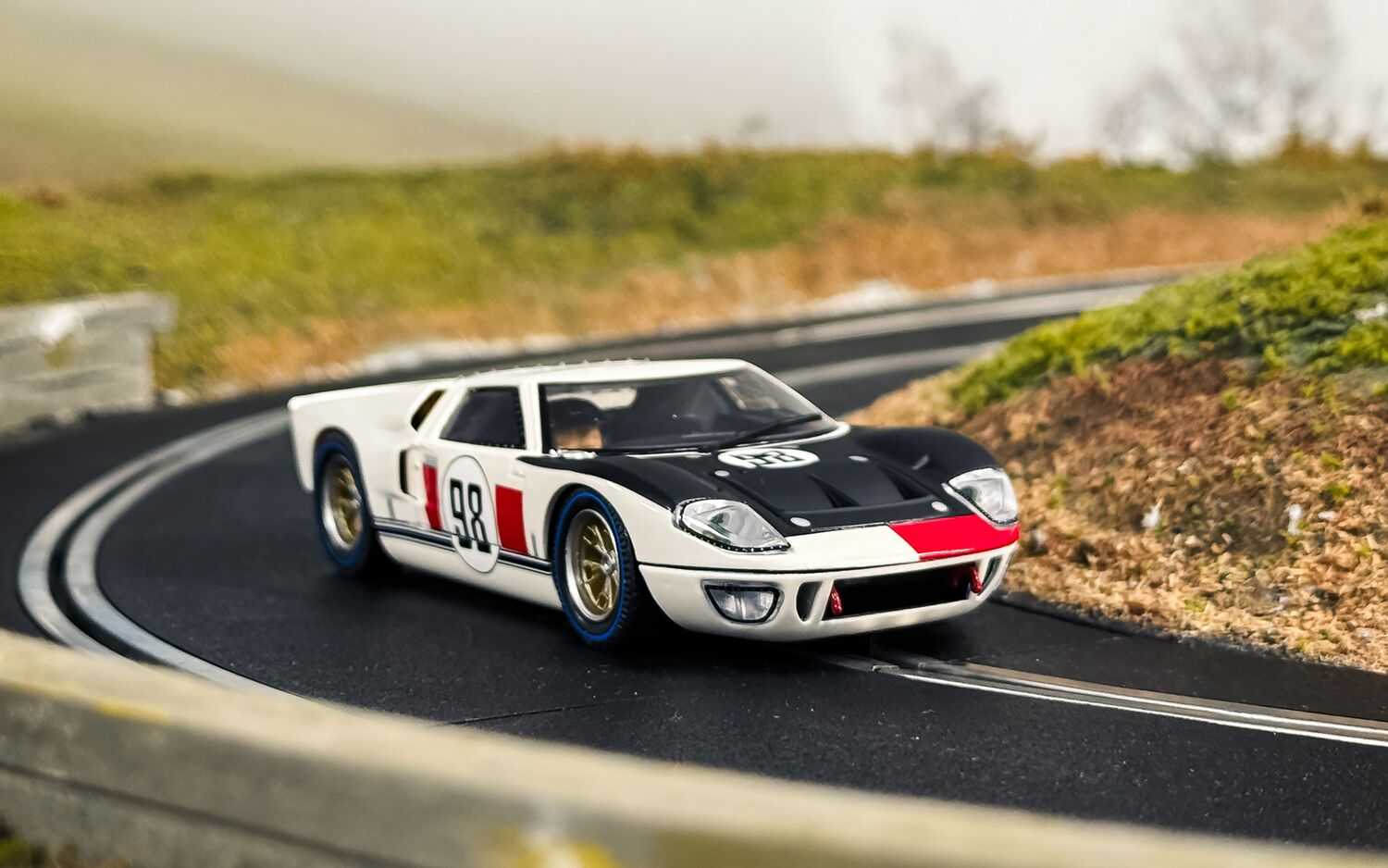 Autíčka GT SCALEXTRIC C4619A - Ken Miles Triple Pack (1:32)