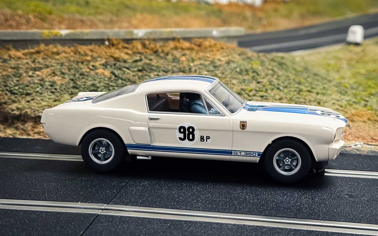 Autíčka GT SCALEXTRIC C4619A - Ken Miles Triple Pack (1:32)