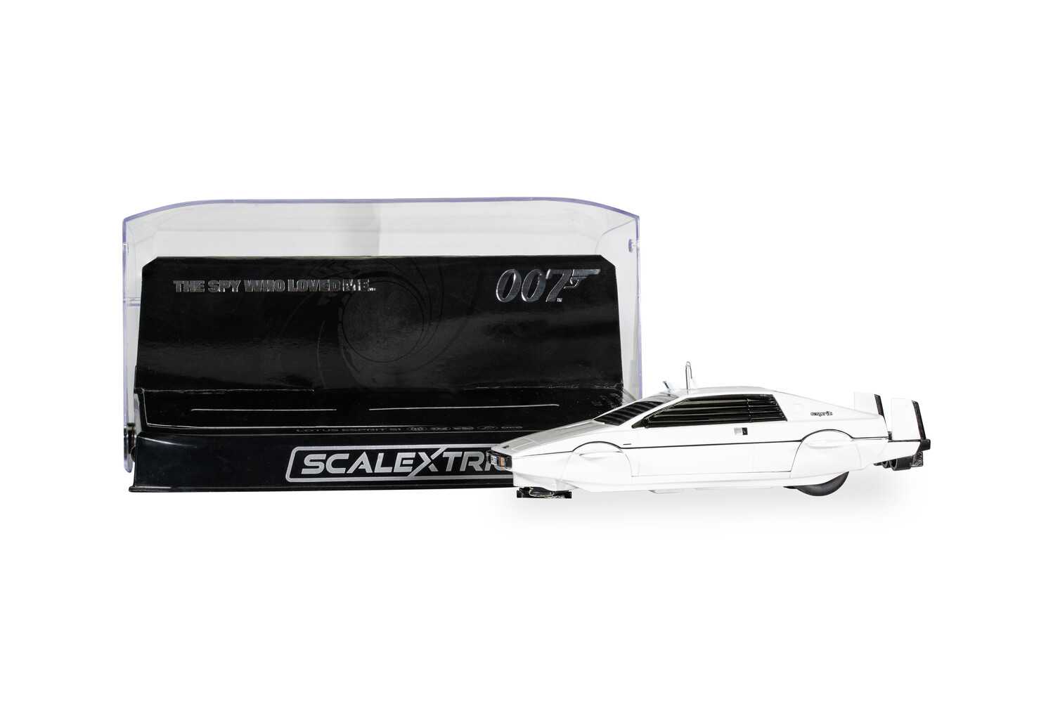 Autíčko Film & TV SCALEXTRIC C4359 - James Bond Lotus Esprit S2 - The Spy Who Loved Me 'Wet Nellie'  (1:32)