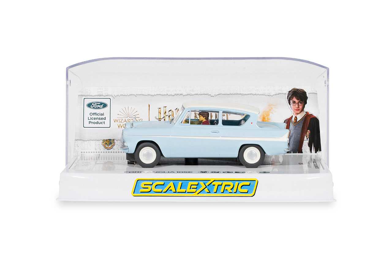 Autíčko Film & TV SCALEXTRIC C4504 - Ford Anglia 105E - Harry Potter Edition (1:32)