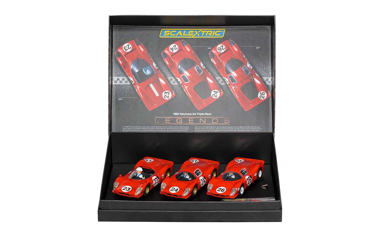 Autíčko GT SCALEXTRIC C4391A - 1967 Daytona 24 Triple Pack (1:32)