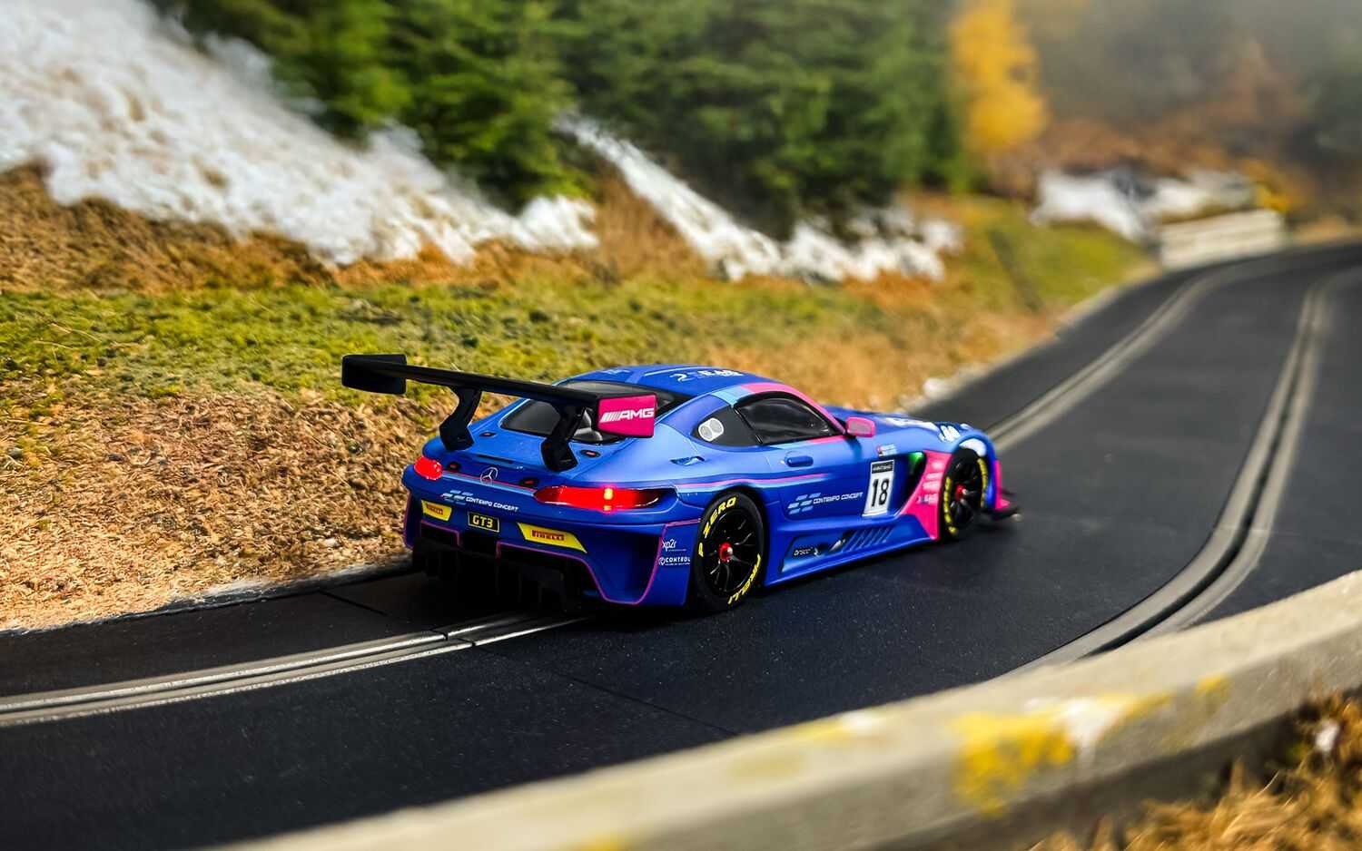 Autíčko GT SCALEXTRIC C4623 - Mercedes AMG GT3 - British GT 2024 - 2Seas Motorsport (1:32)