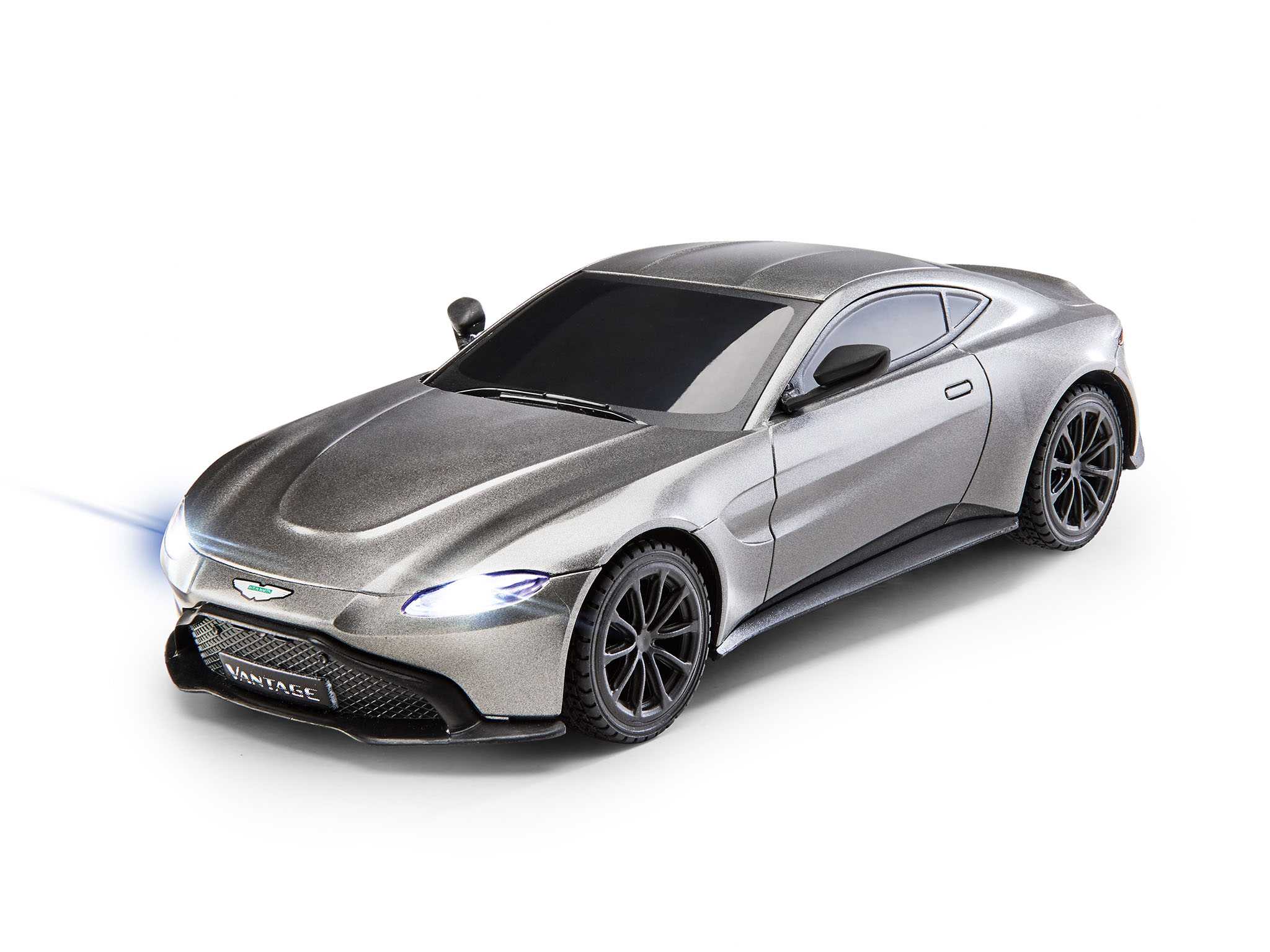 Autíčko REVELL 24658 - Aston Martin