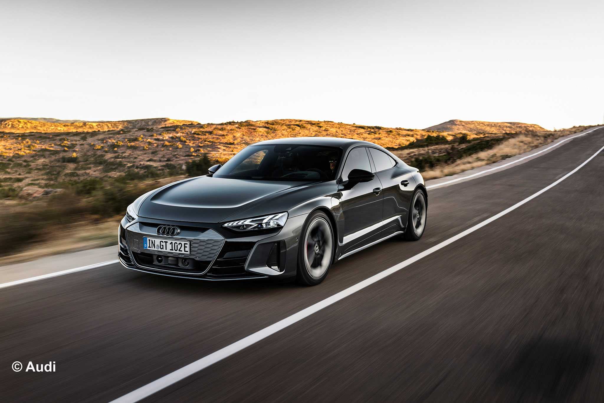 Autíčko REVELL 24668 - Audi e-tron GT