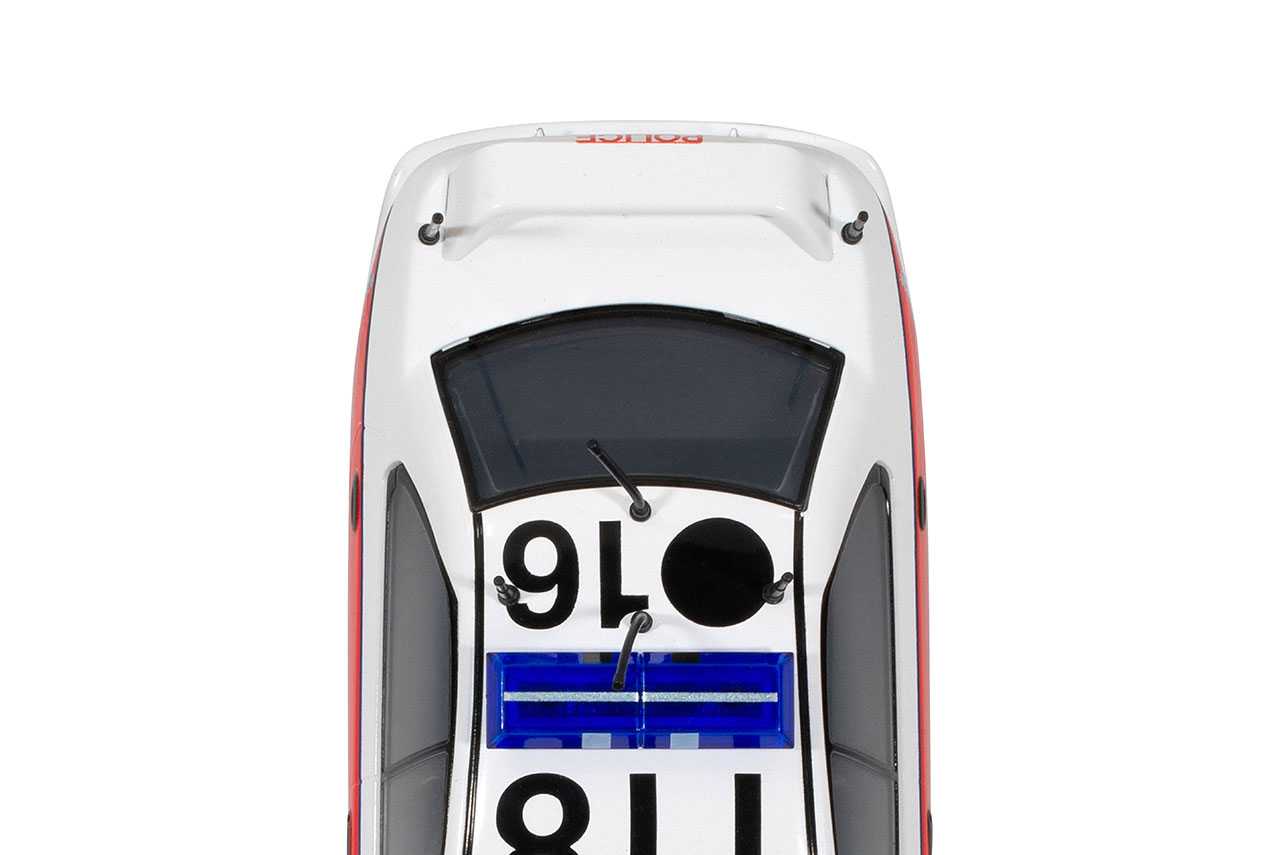 Autíčko Street SCALEXTRIC C4429 - Subaru Impreza WRX - Police Edition (1:32)