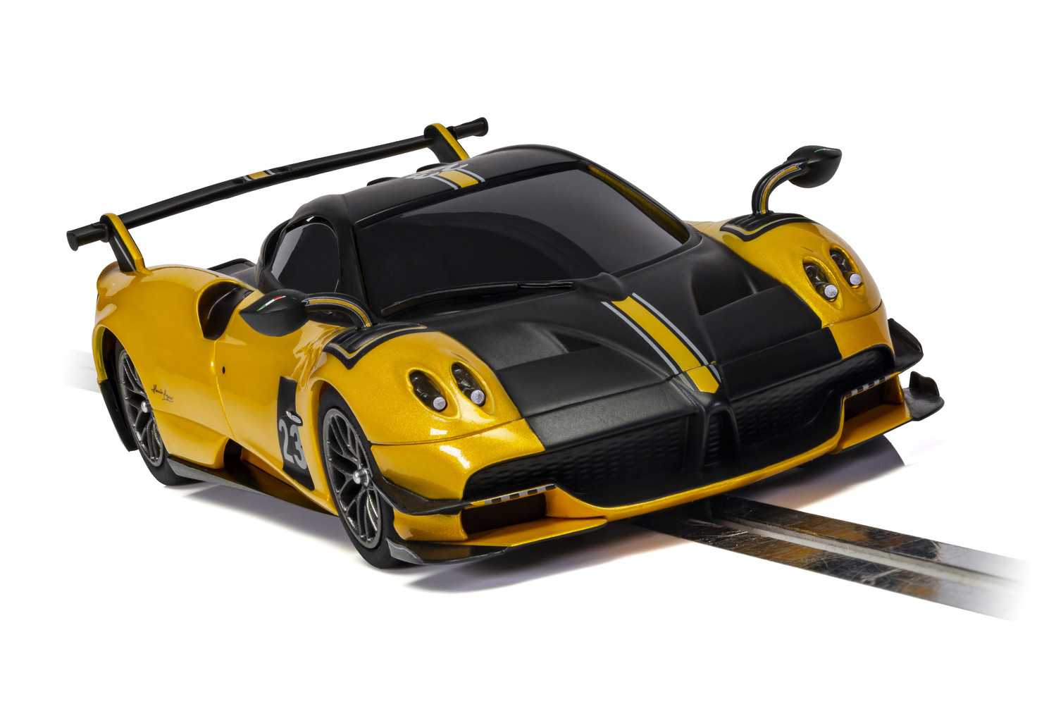 Autíčko Super Resistant SCALEXTRIC C4212 - Pagani Huayra BC Roadster - Yellow (1:32)
