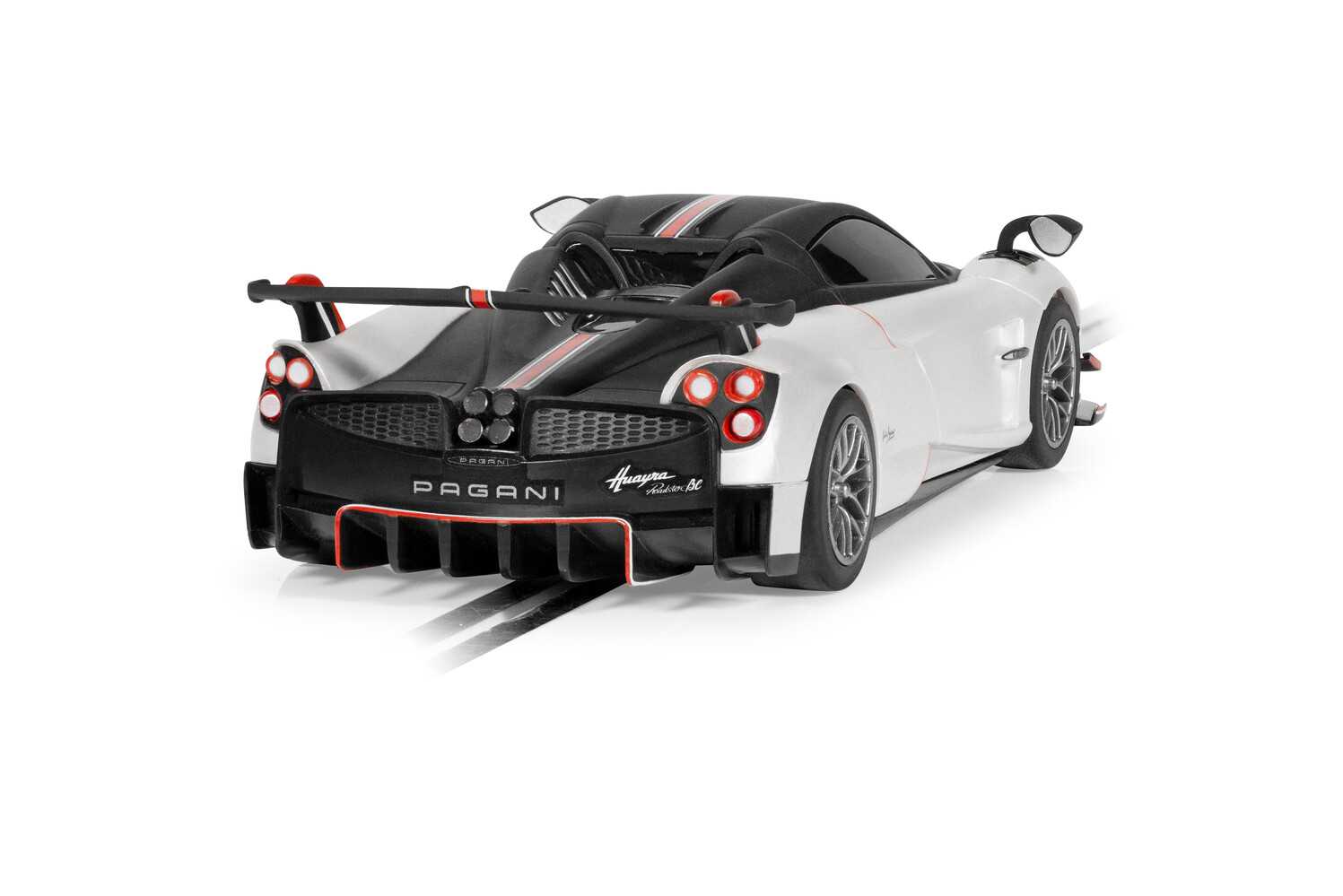 Autíčko Super Resistant SCALEXTRIC C4399 - Pagani Huayra BC Roadster – Metallic Pearl White (1:32)