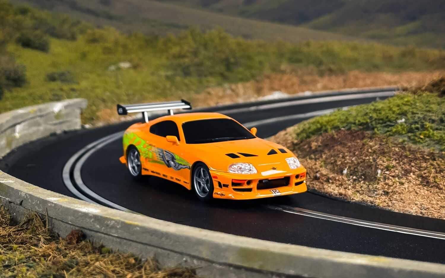 Autodráha SCALEXTRIC C1465P - Fast and Furious - 25 Years - Supra vs R34 (1:32)