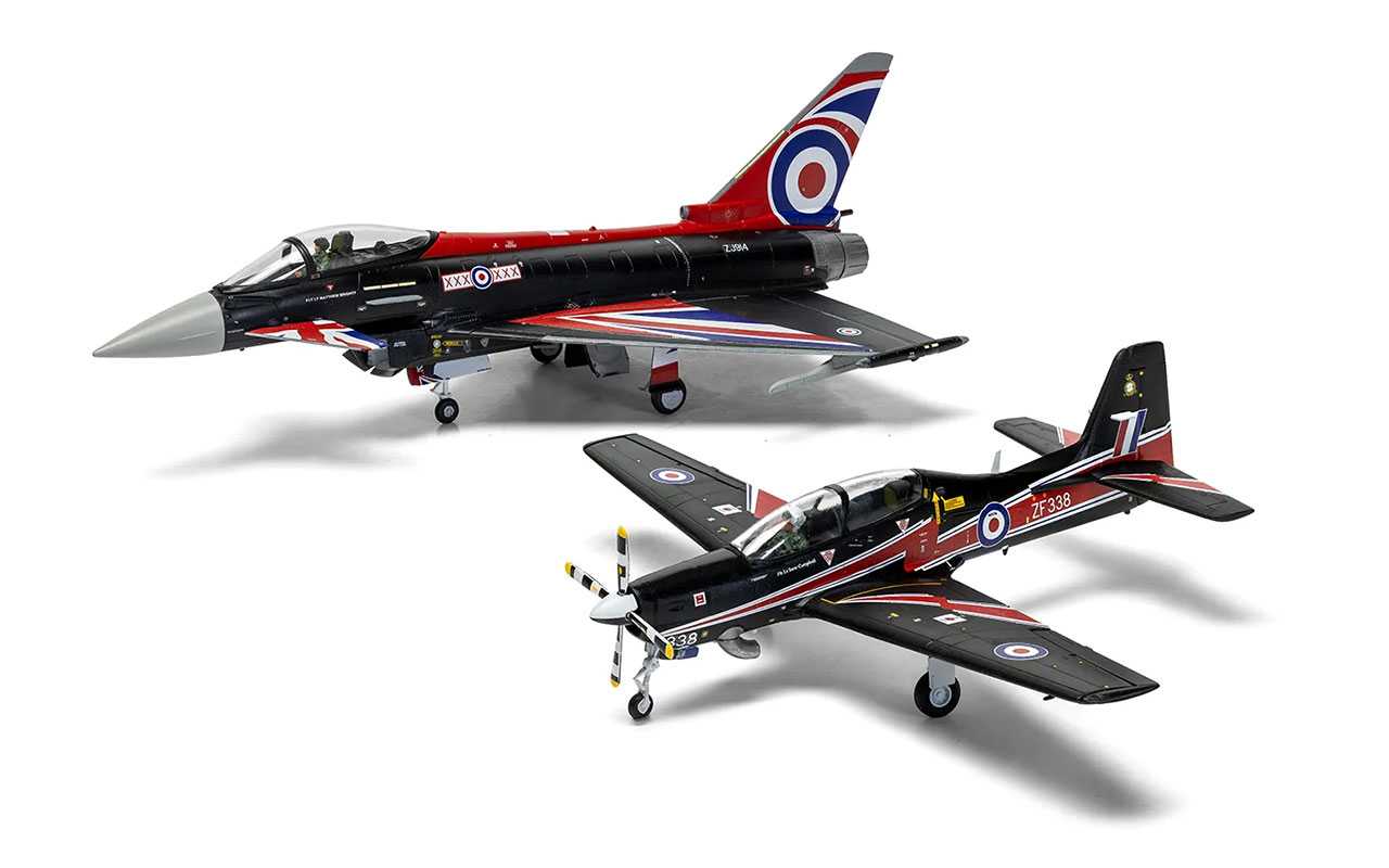 Classic Kit letadla A40003 - Eurofighter Typhoon FGR.4 (Blackjack) + Shorts Tucano T.1 (Twin Pack) (1:72)