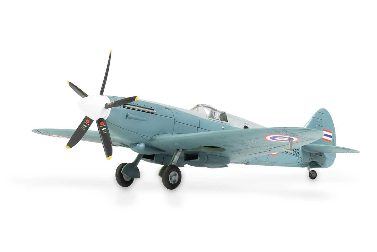 Classic Kit letadlo A02017B - Supermarine Spitfire PR.XIX (1:72)
