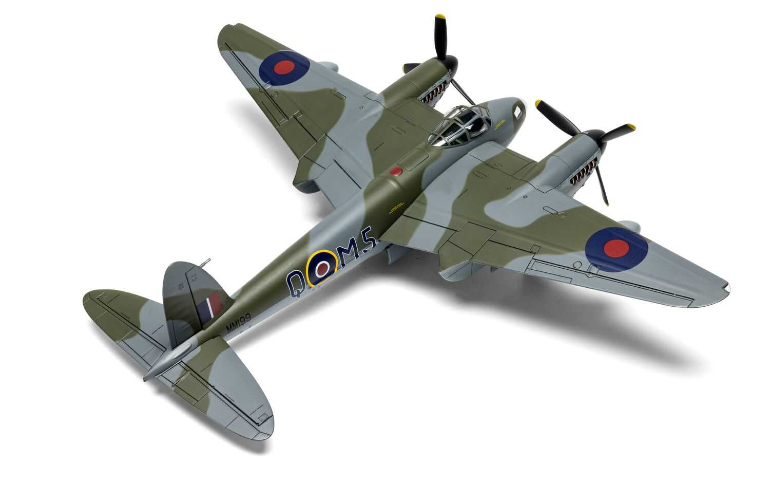 Classic Kit letadlo A04070 - de Havilland Mosquito B.XVI/B.35/TT.35 (1:72)