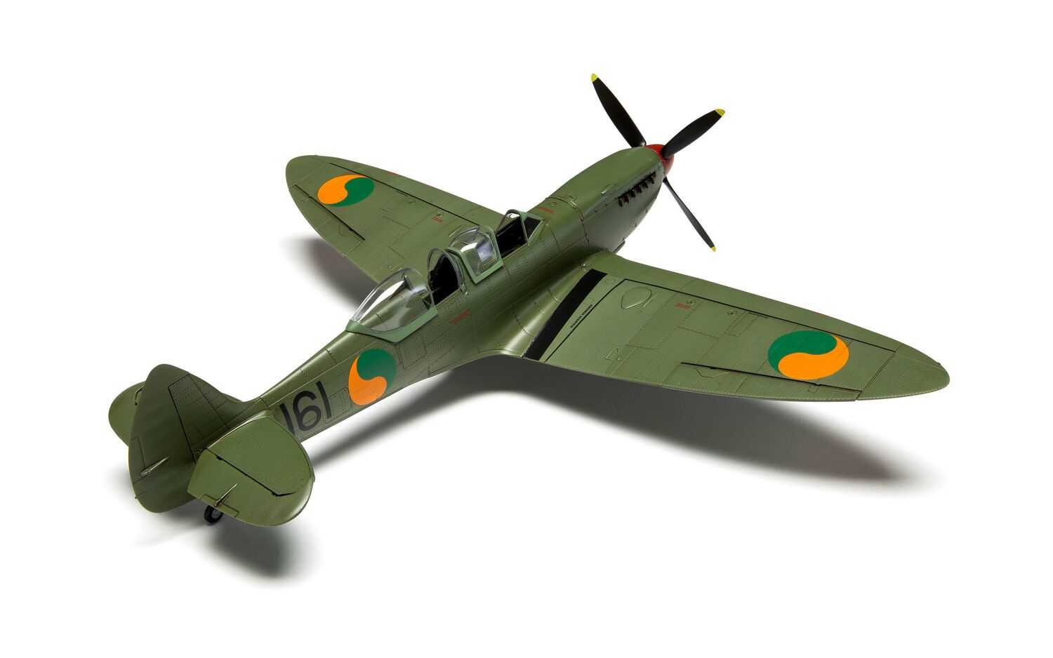 Classic Kit letadlo A05143 - Supermarine Spitfire Tr.9 (1:48)