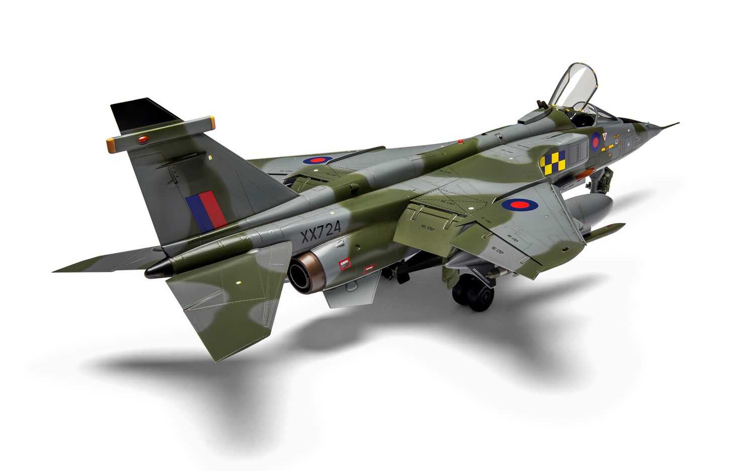 Classic Kit letadlo A11010 - SEPECAT Jaguar GR.1/GR.1A (1:48)