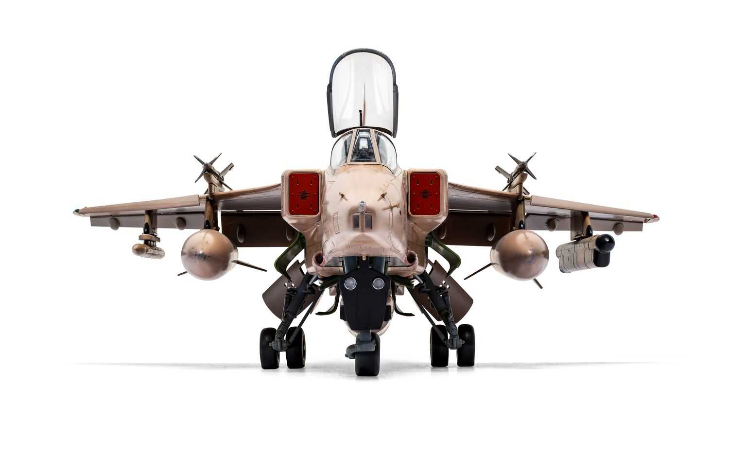 Classic Kit letadlo A11010 - SEPECAT Jaguar GR.1/GR.1A (1:48)