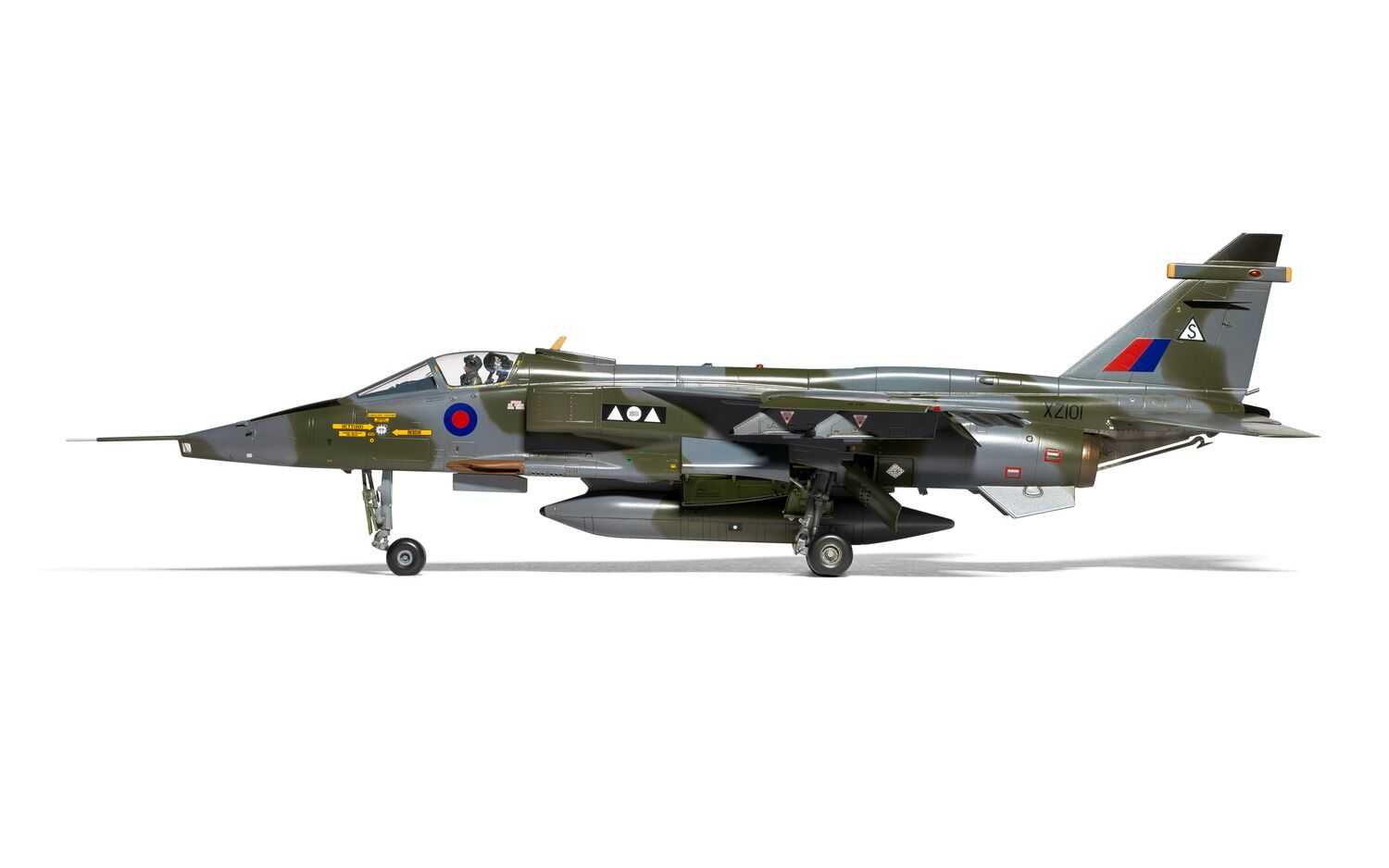 Classic Kit letadlo A11010 - SEPECAT Jaguar GR.1/GR.1A (1:48)
