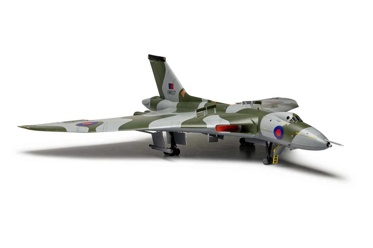 Classic Kit letadlo A12013 - Avro Vulcan B.2 Black Buck (1:72)