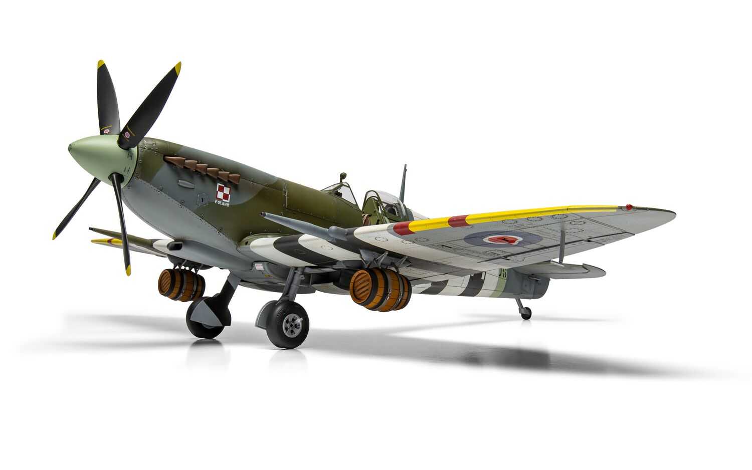 Classic Kit letadlo A17001A - Supermarine Spitfire Mk.IXc - Flying Dray (1:24)