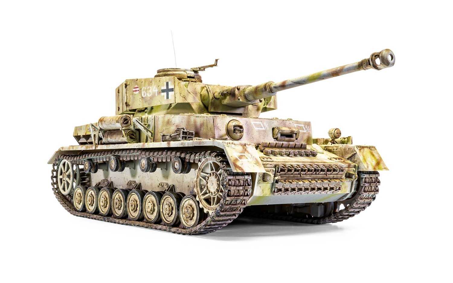Classic Kit tank A1351 - Panzer IV Ausf.H, Mid Version (1:35)
