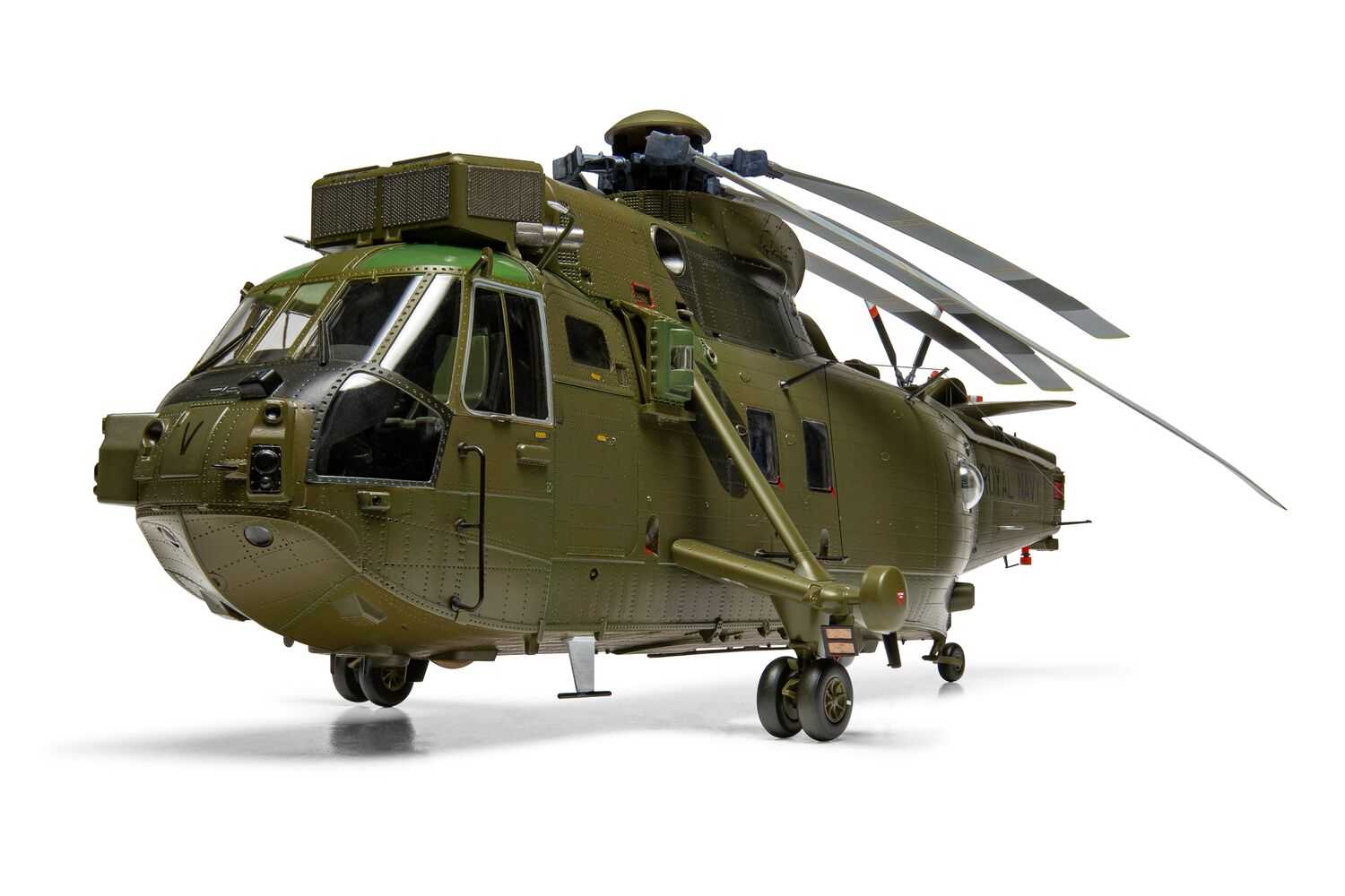 Classic Kit vrtulník A11008 - Westland Sea King HC.4 (1:48)