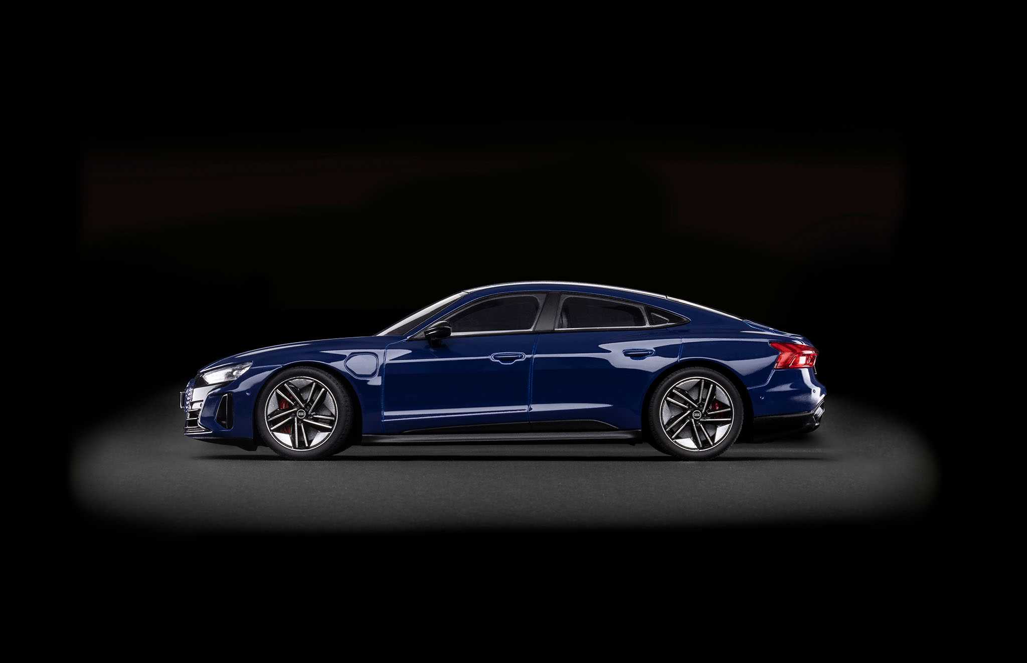 EasyClick auto 07698 - Audi e-tron GT (1:24)