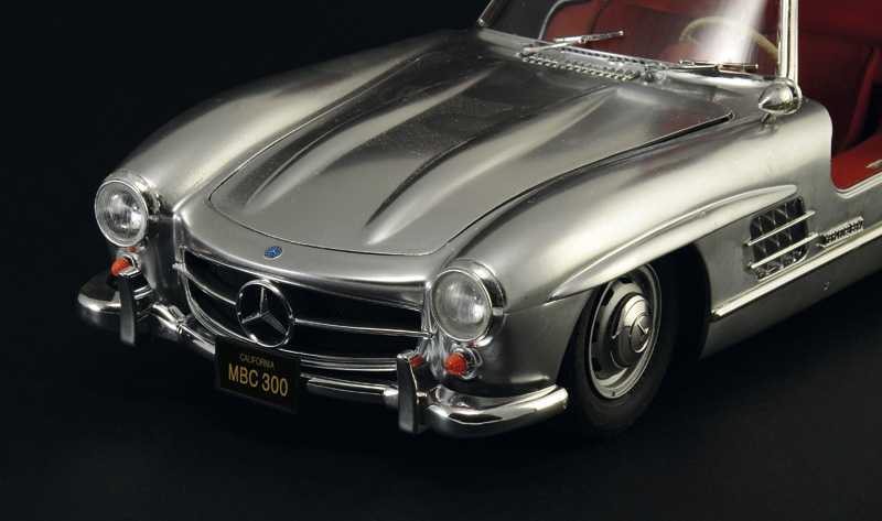 Model Kit auto 3612 - Mercedes-Benz 300 SL Gullwing (1:16)