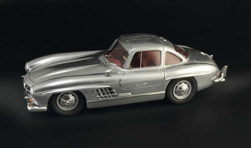 Model Kit auto 3612 - Mercedes-Benz 300 SL Gullwing (1:16)