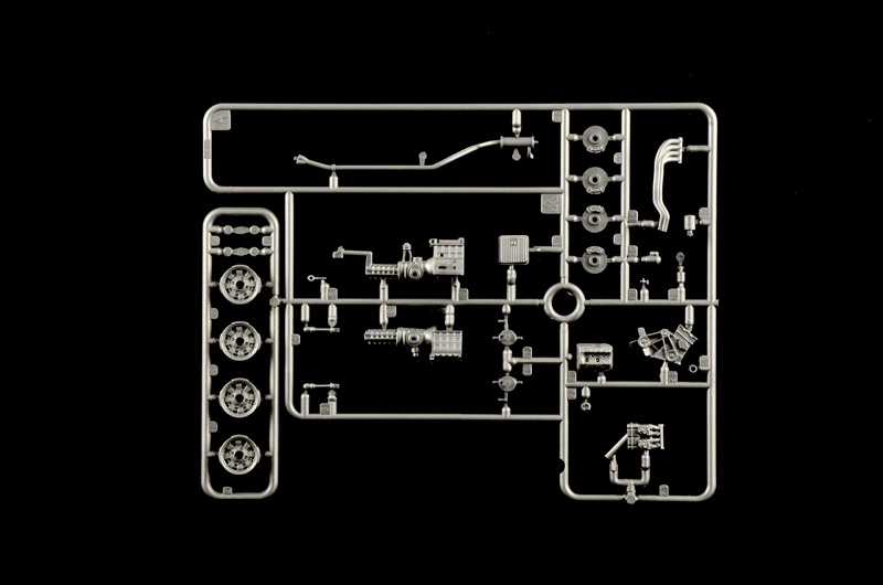 Model Kit auto 3619 - Lancia Fulvia coupé 1.6 HF "Fanalone" (1:24)
