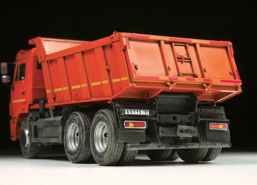 Model Kit auto 3650 - Kamaz 65115 dump truck (1:35)
