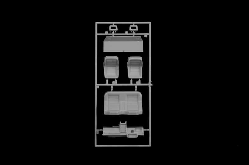 Model Kit auto 3671 - Audi Quattro (1:24)