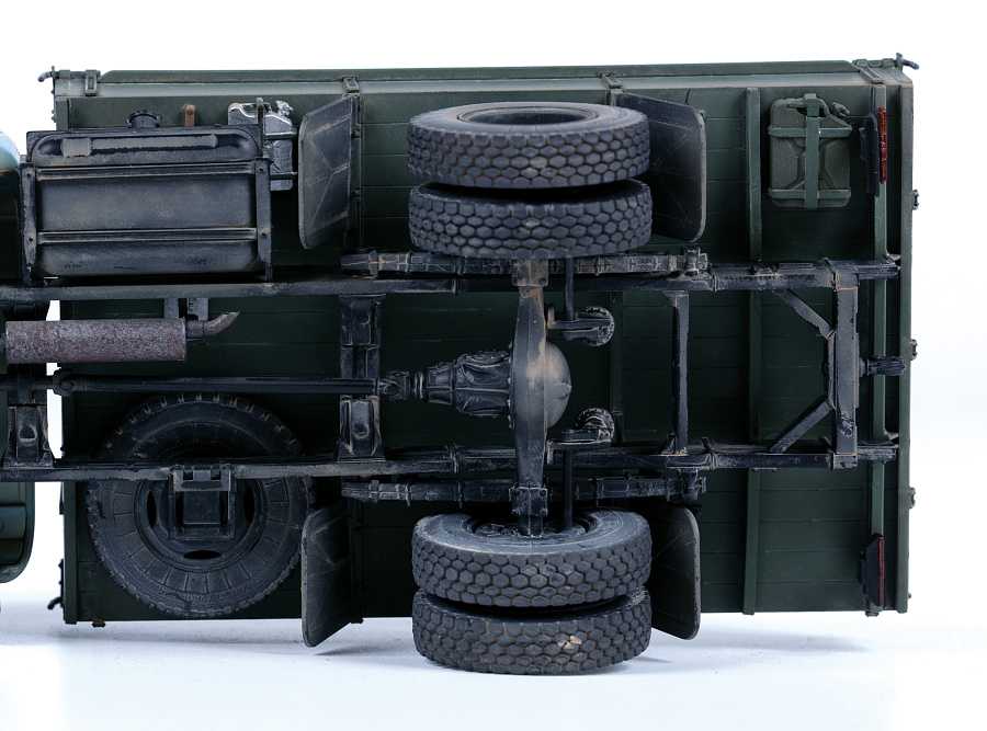 Model Kit auto 3712 - ZIL 130 (1:35)