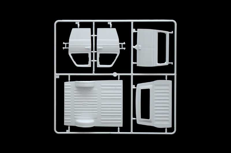 Model Kit auto 3975 - Ford Tranzit "Italeri" (1:24)