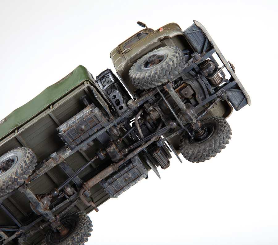 Model Kit auto 43008 - Soviet all-wheel drive truck GAZ-66 (1:43)