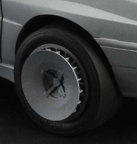 Model Kit auto 4709 - Lancia Delta HF Integrale (1:12)