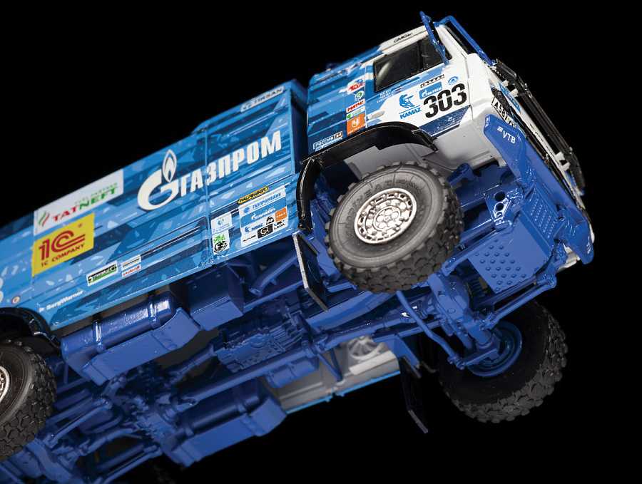 Model Kit auto 5076 - KAMAZ-43509 "KAMAZ-master" (1:72)