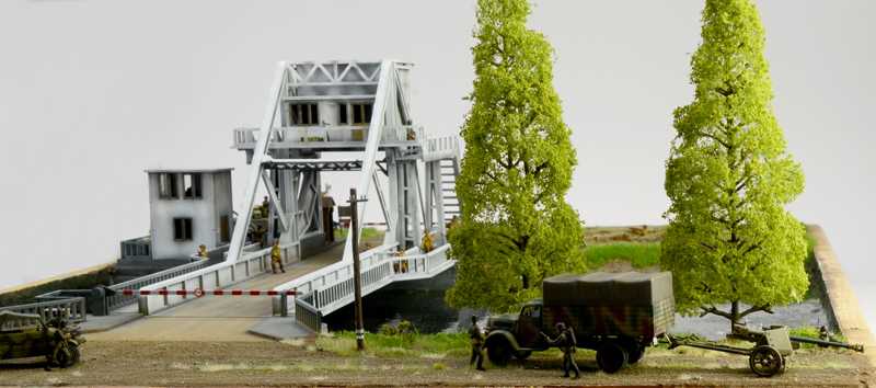 Model Kit diorama 6194 - Pegasus Bridge Airborne Assault (1:72)