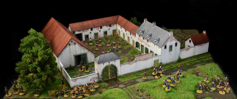 Model Kit diorama 6197 - Waterloo 1815: La Haye Sainte (1:72)