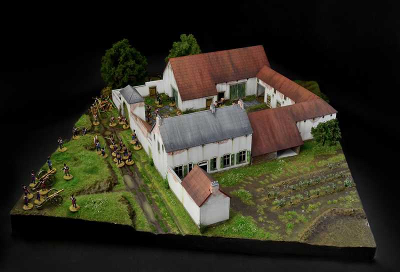 Model Kit diorama 6197 - Waterloo 1815: La Haye Sainte (1:72)