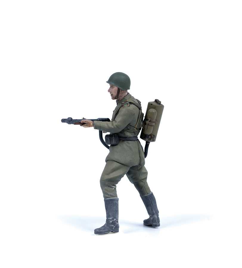 Model Kit figurky 3718 - Soviet Infantry Berlin 1945 (1:35)