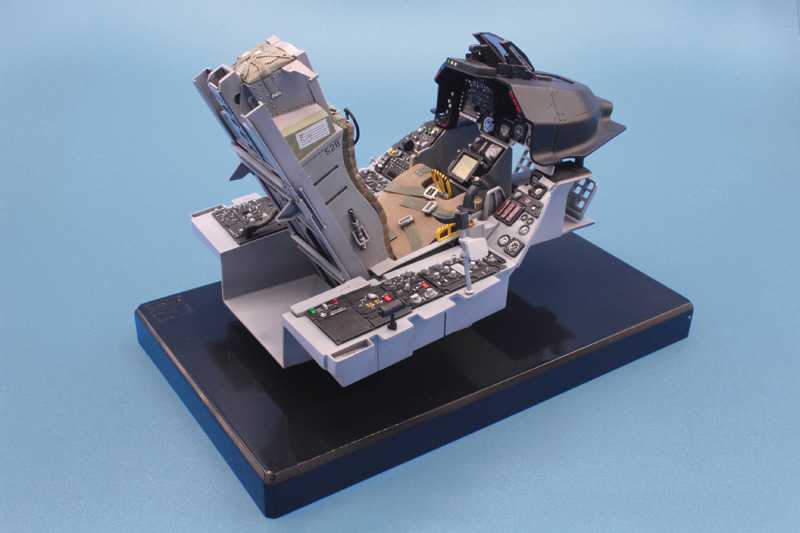 Model Kit kokpit 2990 - F-16 Cockpit (1:12)