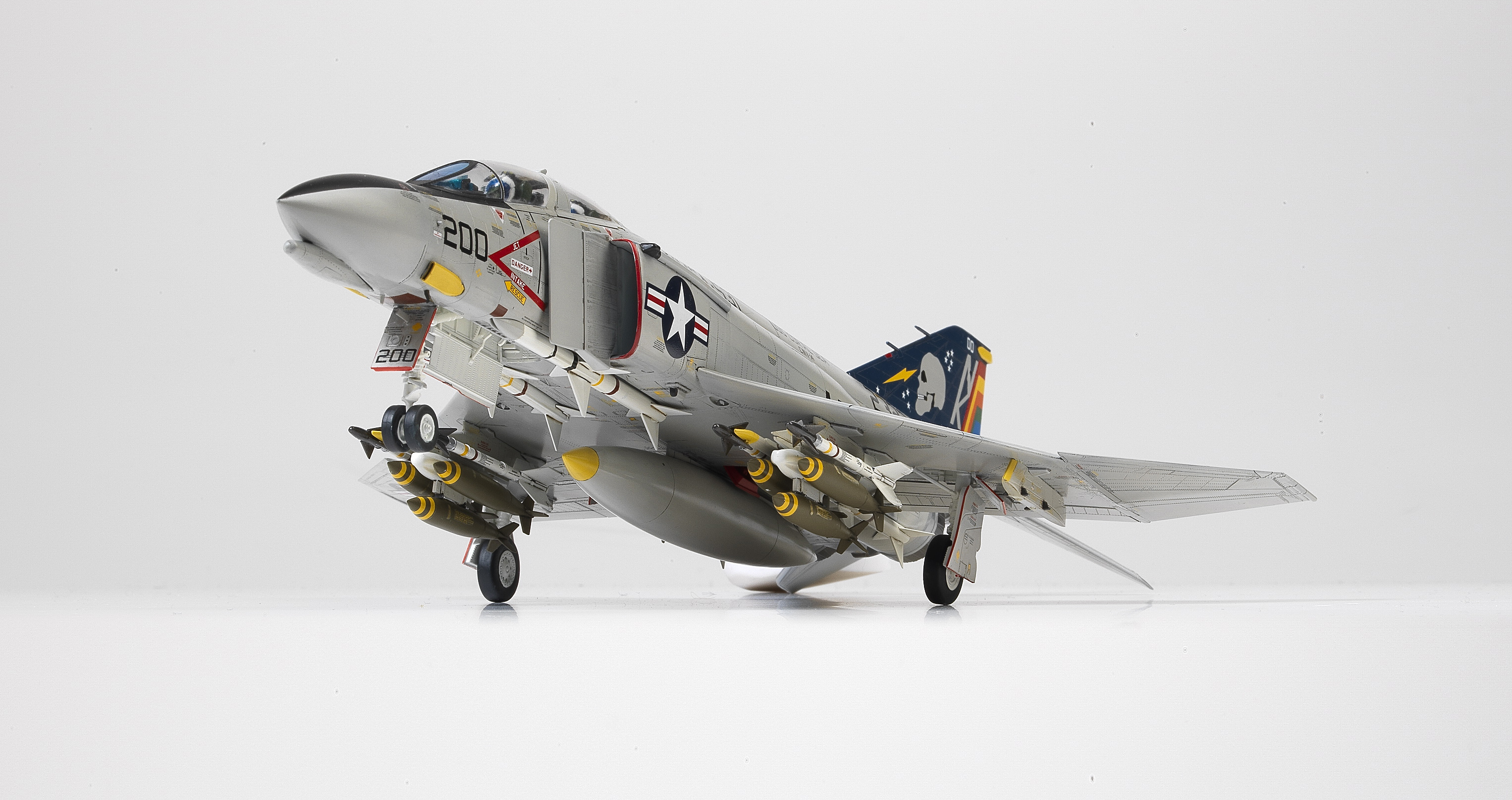 Model Kit letadlo 12315 - USMC F-4B/N VMFA-531 "GRAY GHOSTS" (1:48)