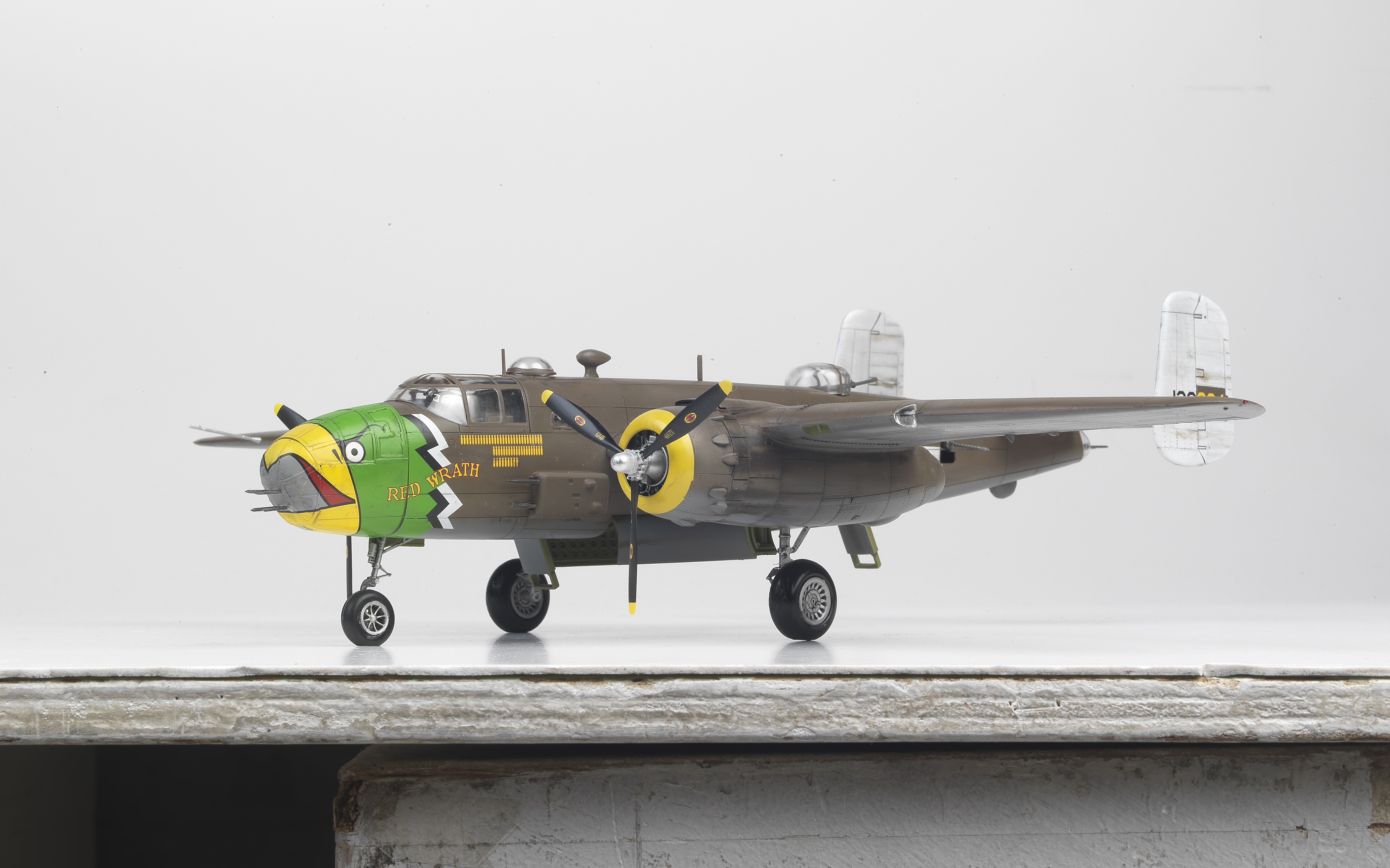 Model Kit letadlo 12328 - USAAF B-25D "Pacific Theatre" (1:48)