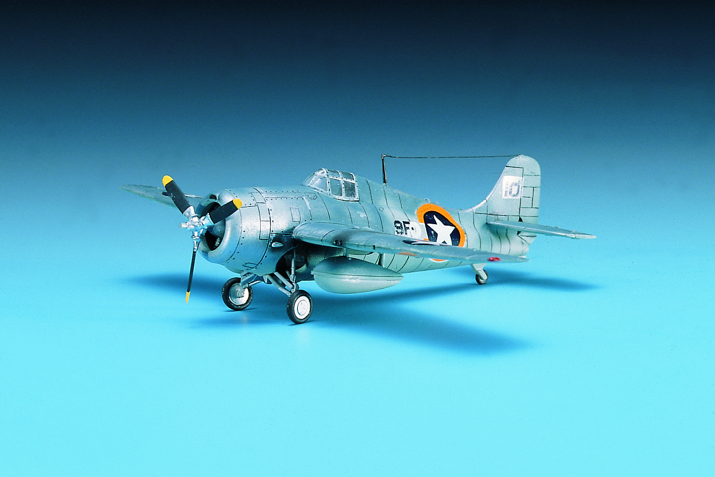 Model Kit letadlo 12451 - F4F-4 (1:72)