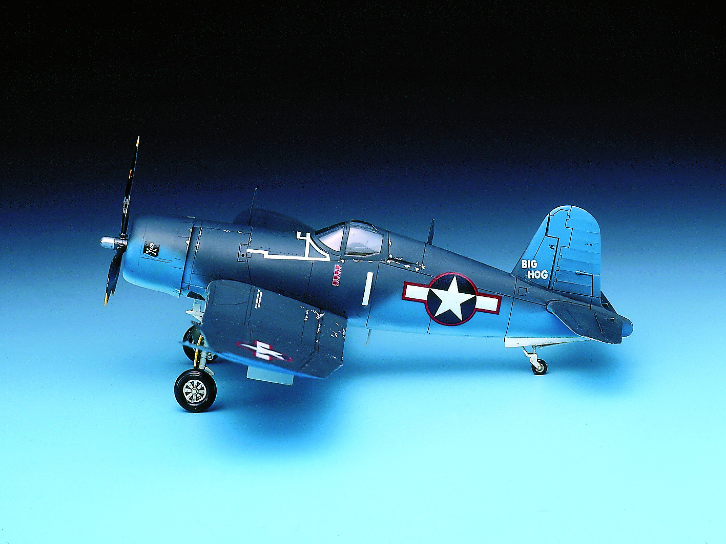 Model Kit letadlo 12457 - F4U-1 (1:72)