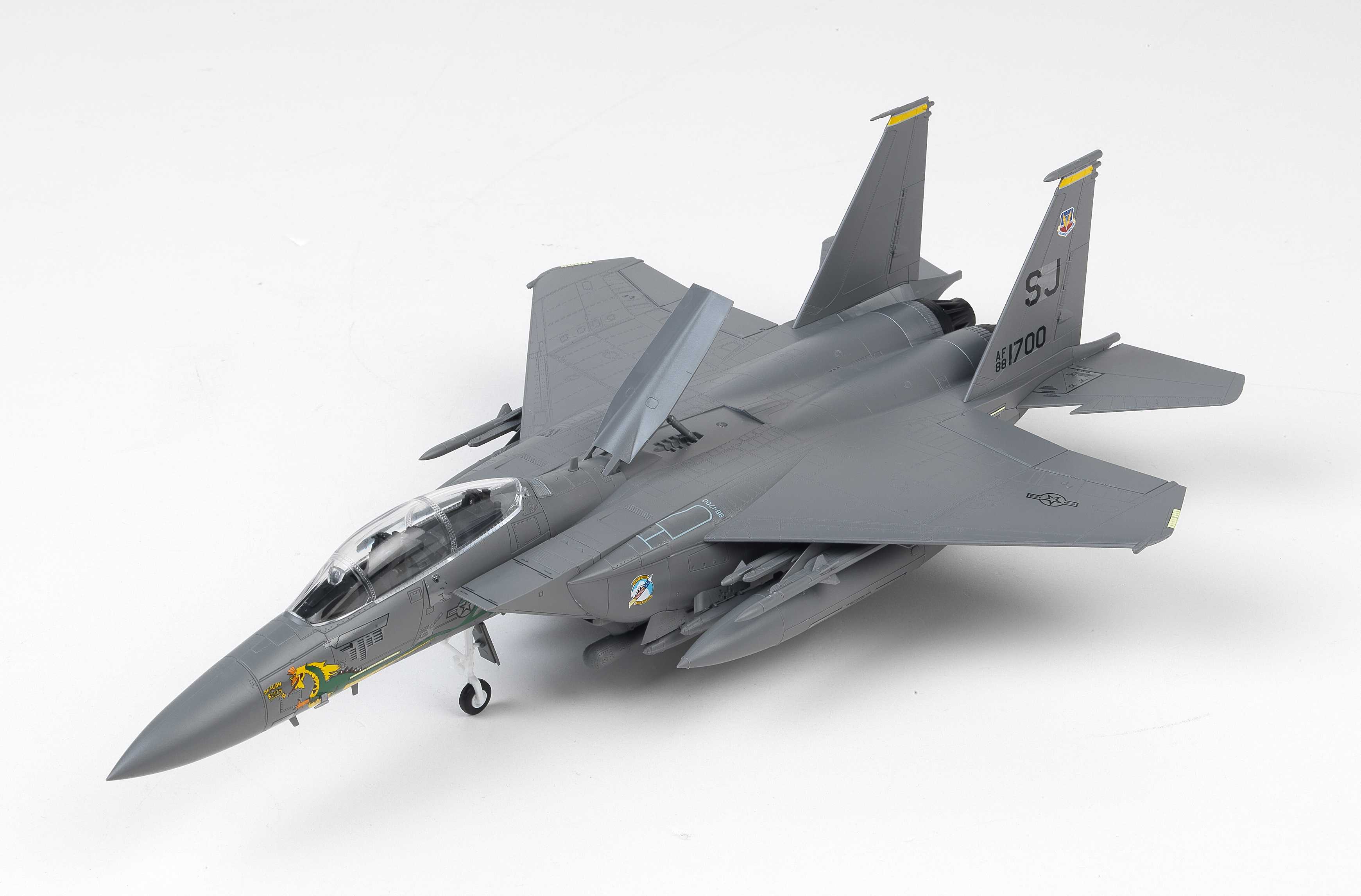 Model Kit letadlo 12550 - USAF F-15E "333rd Fighter Squadron" (1:72)