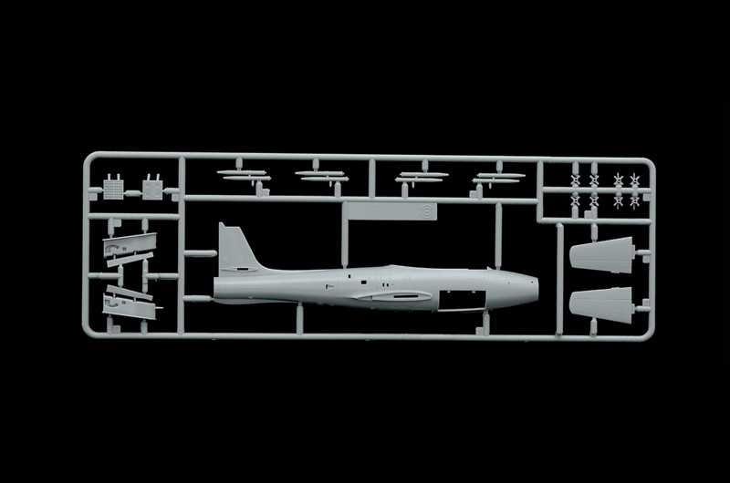 Model Kit letadlo 1321 - F/84G THUNDERJET(1:72)