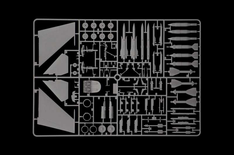 Model Kit letadlo 1379 - SUKHOI SU-34/SU-32 FN (1:72)