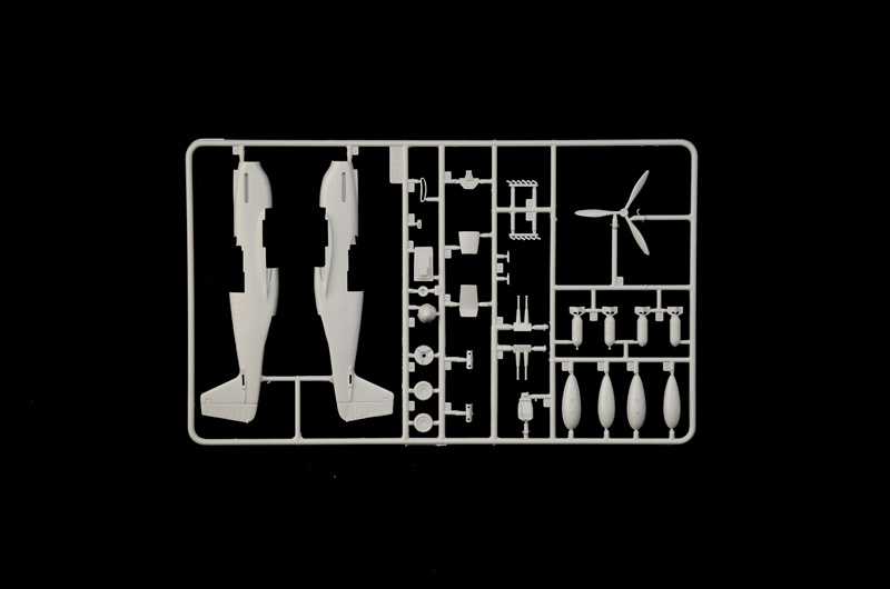 Model Kit letadlo 1423 - P-51A Mustang (1:72)