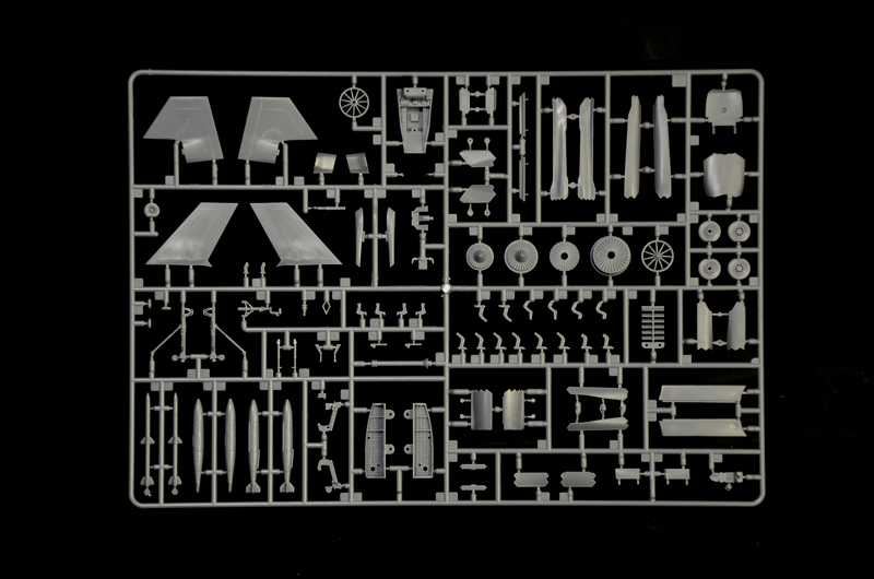 Model Kit letadlo 1425 - F-35 B Lightning II STOVL version (1:72)
