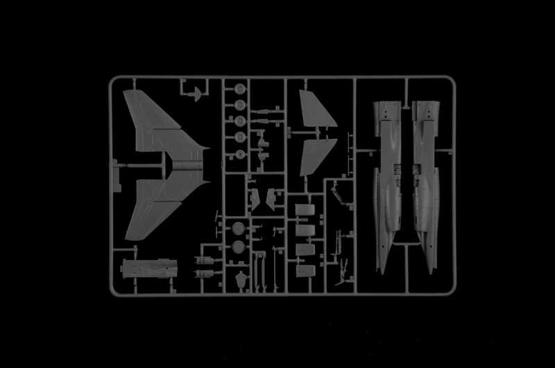 Model Kit letadlo 1470 - Jaguar T.2 R.A.F. Trainer (1:72)