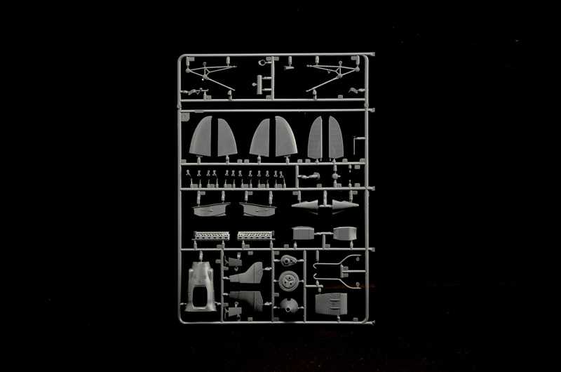 Model Kit letadlo 2524 - Macchi MC.202 Early Series (1:32)